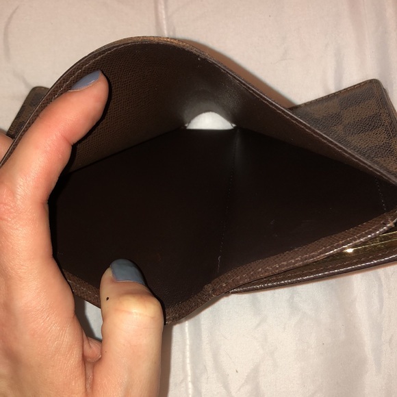 authentic Damier Ebene Canvas Porte-Monnaie Wallet - Picture 4 of 7